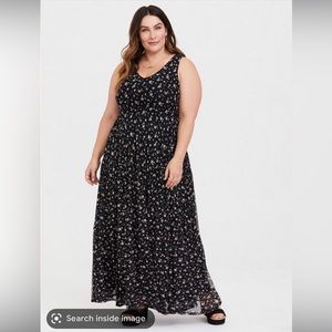 Torrid Black Floral Tier Mesh Maxi Dress Size 2